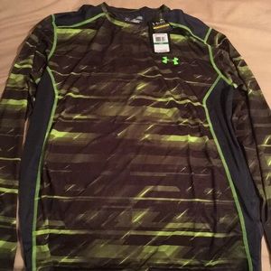 NWT Large under armor heat gear shirt